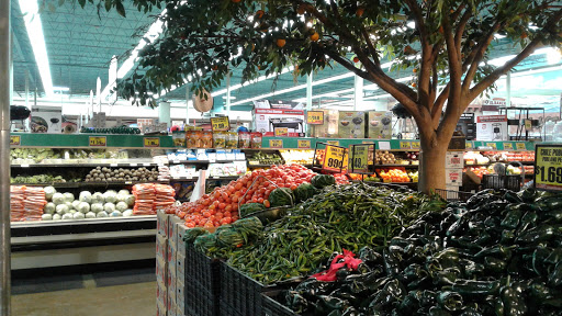 Mexican Grocery Store «El Rancho Supermarket», reviews and photos, 1212 N Beach St, Fort Worth, TX 76111, USA