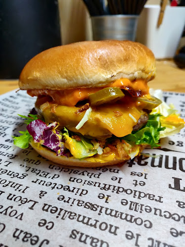 SAIT Foodtruck - Hamburger