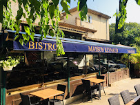 Atmosphère du Restaurant méditerranéen Maison Reynaud - Restaurant Lourmarin - n°3