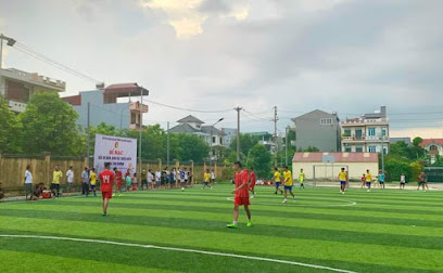 Sân Bóng Hoàng Văn Thụ