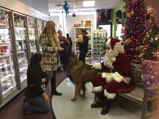 Pet Supply Store «The Pet Beastro», reviews and photos, 27637 John R Rd, Madison Heights, MI 48071, USA