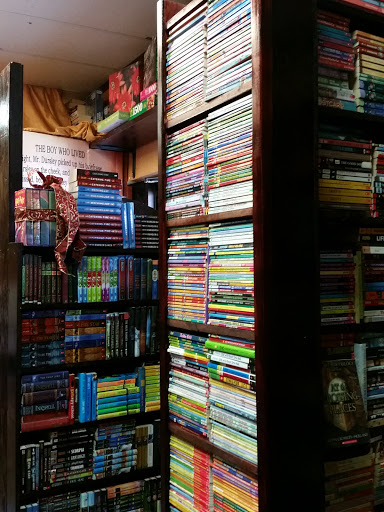 Used Book Store «The Book Cellar», reviews and photos, 96 Lincoln Blvd, Lincoln, CA 95648, USA