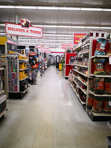 Home Improvement Store «Tractor Supply Co.», reviews and photos, 3826 S Suncoast Blvd, Homosassa, FL 34448, USA