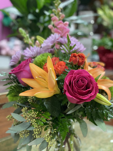 Florist «Elite Floral & Gift Shoppe», reviews and photos, 504 N Alafaya Trail #109, Orlando, FL 32828, USA