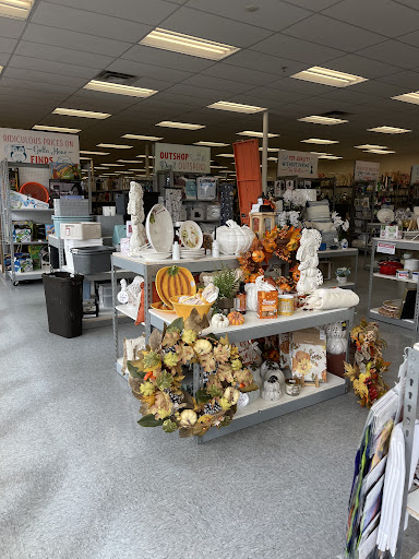 Home Goods Store «Tuesday Morning», reviews and photos, 719 Sleater Kinney Rd SE, Lacey, WA 98503, USA