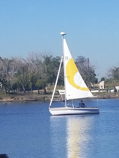 Recreation Center «Shoreline Lake Boathouse», reviews and photos, 3160 N Shoreline Blvd, Mountain View, CA 94043, USA