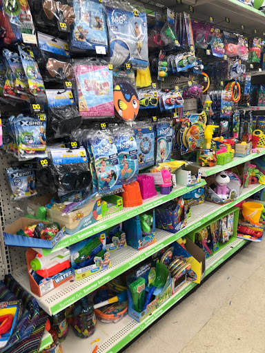 Home Goods Store «Dollar General», reviews and photos, 3427 Hillsborough Rd, Durham, NC 27705, USA