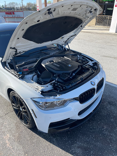 Auto Parts Store «AutoZone», reviews and photos, 805 Silas Creek Pkwy, Winston-Salem, NC 27127, USA