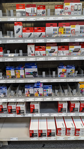 Electronics Store «Best Buy», reviews and photos, 4400 E New York St, Aurora, IL 60504, USA