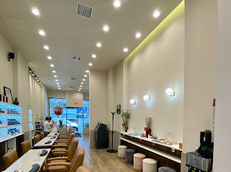 Above Pigment Nails & Spa