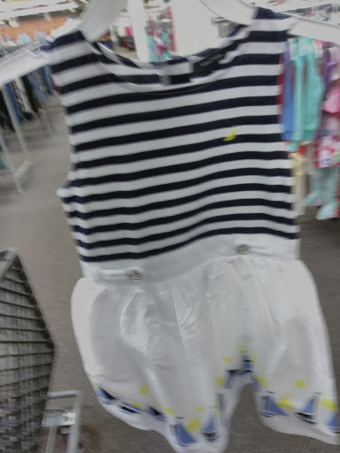 Clothing Store «Burlington Coat Factory», reviews and photos, 6875 Southland Dr, Middleburg Heights, OH 44130, USA