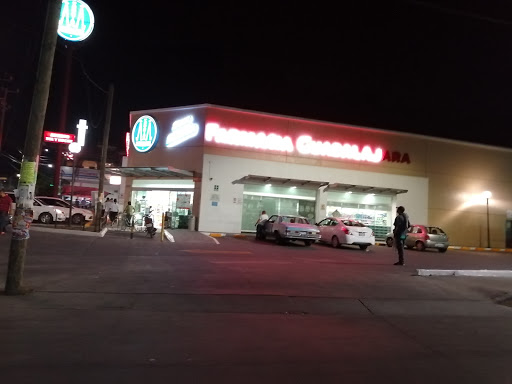 Información y opiniones sobre Farmacias Guadalajara San Eugenio de Guadalajara, Jalisco, México