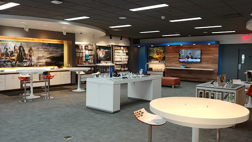 Cell Phone Store «AT&T», reviews and photos, 7858 E 96th St, Fishers, IN 46037, USA