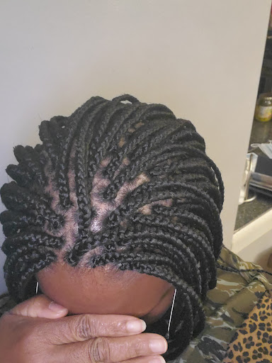 Hair Salon «Jaklins Braiding & Weaving Sensations», reviews and photos, 829 Niagara St, Buffalo, NY 14213, USA