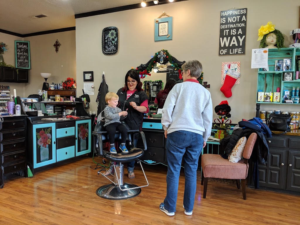 Cutting Edge Salon & Spa 76273