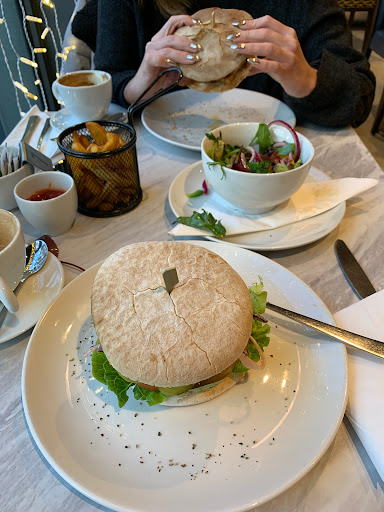 Bistro49@Nolans