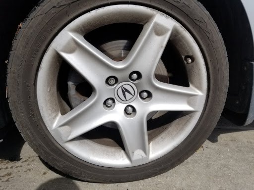 Car Wash «Elston Hand Car Wash, LLC», reviews and photos, 3068 N Elston Ave, Chicago, IL 60618, USA