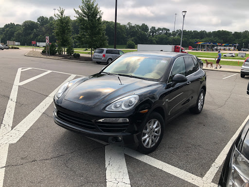 Car Dealer «Ultimo Motors», reviews and photos, 4575 Weaver Pkwy, Warrenville, IL 60555, USA