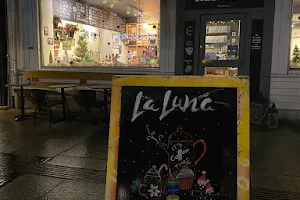 La Luna Kaffebar image