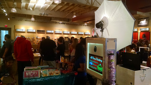 Shoe Store «New Balance», reviews and photos, 270 S Arroyo Pkwy, Pasadena, CA 91105, USA