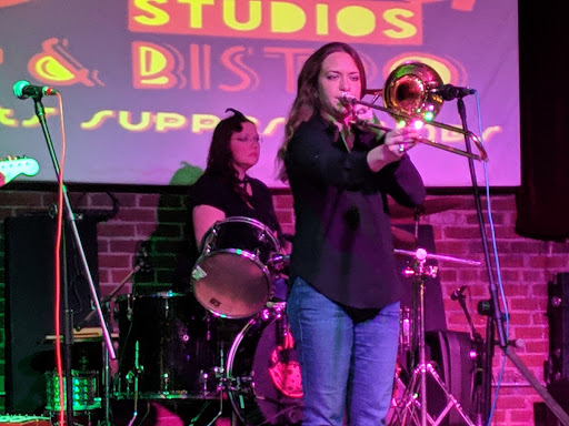 Pizza Restaurant «Jupiter Studios & Bistro», reviews and photos, 346 E Main St, Alliance, OH 44601, USA