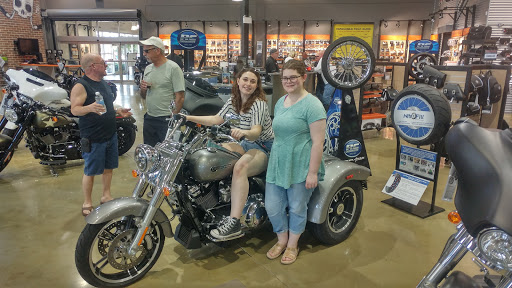 Motorcycle Dealer «Six Bends Harley-Davidson», reviews and photos, 9501 Thunder Rd, Fort Myers, FL 33913, USA