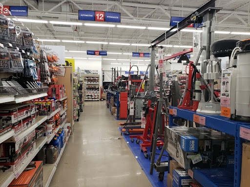 Hardware Store «Harbor Freight Tools», reviews and photos, 1640 75th St, Downers Grove, IL 60516, USA