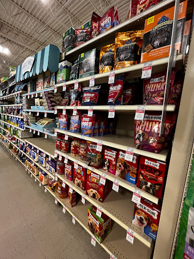 Pet Supply Store «PetSmart», reviews and photos, 3585 N Shiloh Dr, Fayetteville, AR 72703, USA