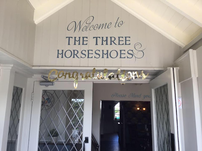 The Three HorseShoes Inn