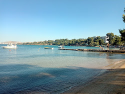 Fotografie cu Amoudia beach zonele de facilități
