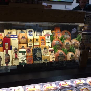 Grocery Store «Green Acres Farm Market and Catering», reviews and photos, 2918 E Los Angeles Ave, Simi Valley, CA 93065, USA