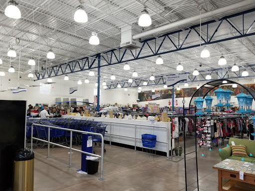 Thrift Store «Goodwill Wesley Chapel Superstore», reviews and photos, 2390 Willow Oak Dr, Wesley Chapel, FL 33544, USA