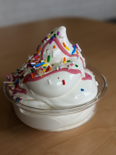 Donut Shop «Krispy Kreme South Charleston», reviews and photos, 42 Riverwalk Plaza McCorkle Ave, South Charleston, WV 25303, USA