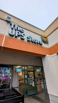 The UPS Store - Photo 5 - Car repair in Alameda, CA, Oakland