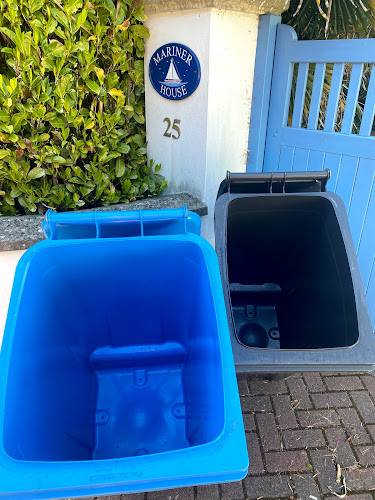 Reviews of BIN CARE LTD Domestic & Commercial Wheelie Bin Cleaning in Bournemouth - House cleaning service