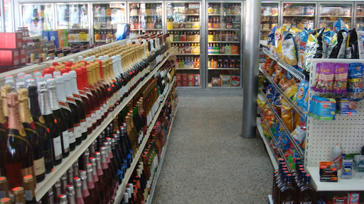 Liquor Store «Irving Park Liquor Store», reviews and photos, 3976 N Elston Ave, Chicago, IL 60618, USA