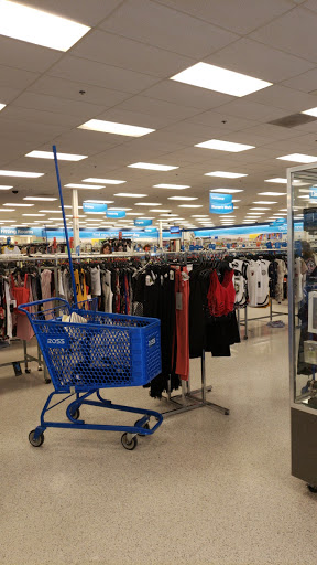 Clothing Store «Ross Dress for Less», reviews and photos, 1700 Lake Woodlands Dr, The Woodlands, TX 77380, USA