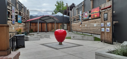 Strawberry Plaza