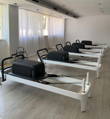 Bonza Pilates (Pilates Reformer, Yoga y Wellness e - Dentro del Hotel Mediterráneo, Av. Sofia, 3, 08870 Sitges, Barcelona, Spain