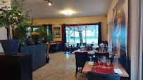 Atmosphère du Restaurant Vesperli à Fontaine-le-Comte - n°1