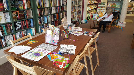 Book Store «River Oaks Book Store», reviews and photos, 3270 Westheimer Rd, Houston, TX 77098, USA