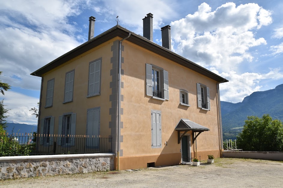 Gîtes Le Haut des Vignes - Les Granges Longes à Porte-de-Savoie (Savoie 73)