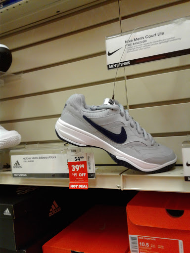 Sporting Goods Store «Academy Sports + Outdoors», reviews and photos, 8050 Forest Ln, Dallas, TX 75243, USA