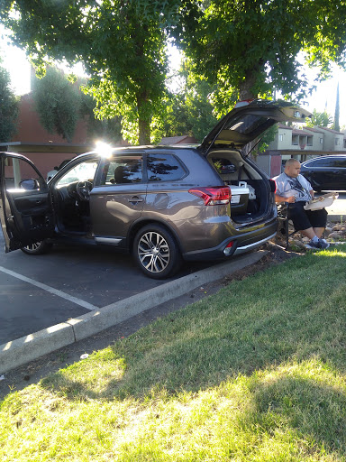 Laundromat «College Laundry», reviews and photos, 4756 N Pershing Ave, Stockton, CA 95207, USA