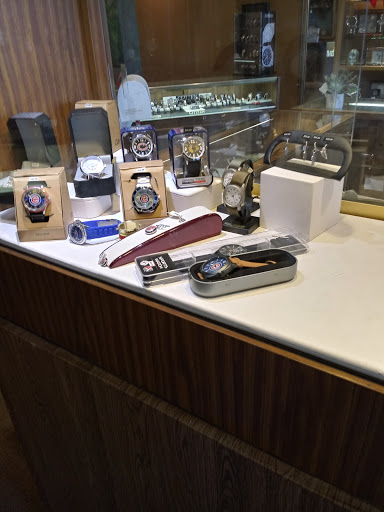 Jewelry Store «Killelea Jewelers», reviews and photos, 14734 S Cicero Ave, Midlothian, IL 60445, USA