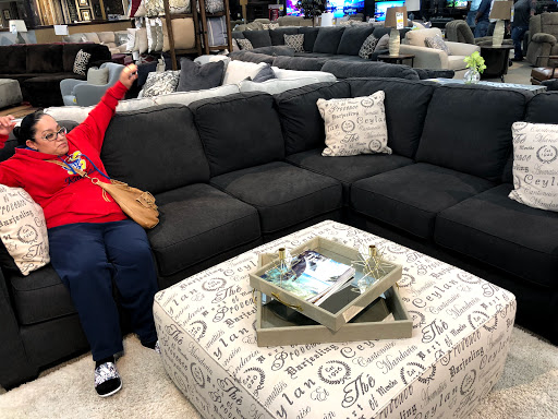 Furniture Store «Furniture On Consignment», reviews and photos, 4506 E 13th St N, Wichita, KS 67208, USA