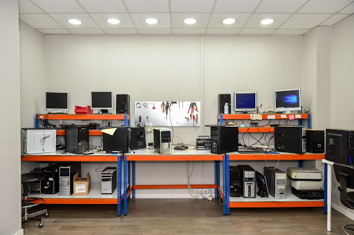 MCMLABS - Serveis Informàtics en Sant Joan Despí, Barcelona