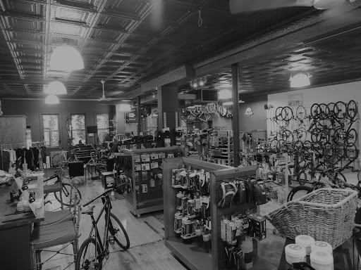 Bicycle Store «The Bike Hub», reviews and photos, 495 N Main St, Glen Ellyn, IL 60137, USA