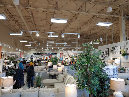 Furniture Store «Ashley Furniture HomeStore», reviews and photos, 2028 N Tomahawk Island Dr, Portland, OR 97217, USA