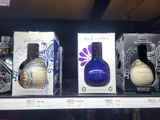 Liquor Store «Jax Fine Wines & Spirits», reviews and photos, 928 Market Pl Blvd, Cumming, GA 30041, USA